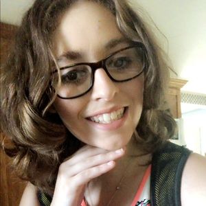 Meet your Posher, Alyssa